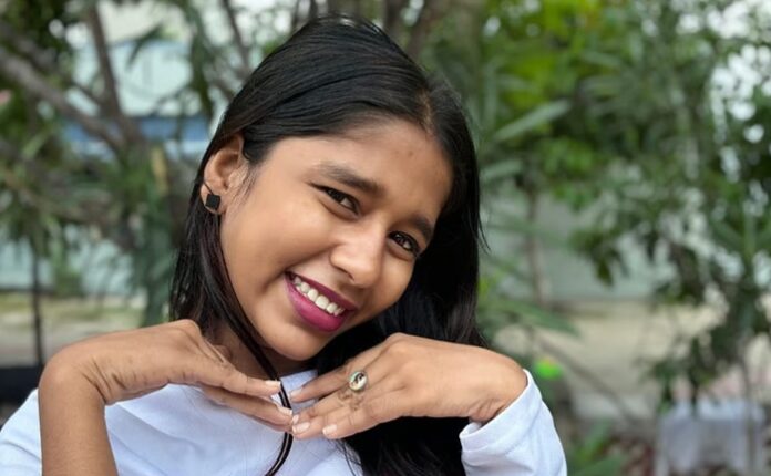 Chennai-Lankan girl