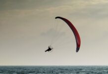 Palestinian woman killed in Bentota paramotor crash; pilot survives