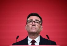 Andy Burnham Becomes UK Prime Minister, Pledges ‘New Politics’ for Britain