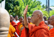Buddhist Monks Protest Religious Institution in Embilipitiya Over Alleged Conversions