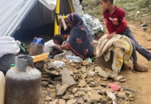 More Than 100,000 Displaced by Escalating Yemen Conflict